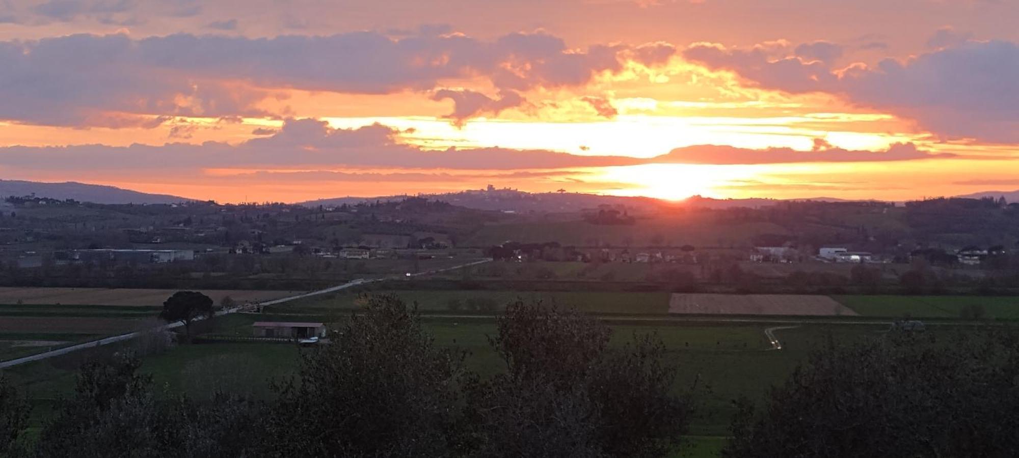 Podere Il Belvedere Su Cortona Castiglion Fiorentino Luaran gambar