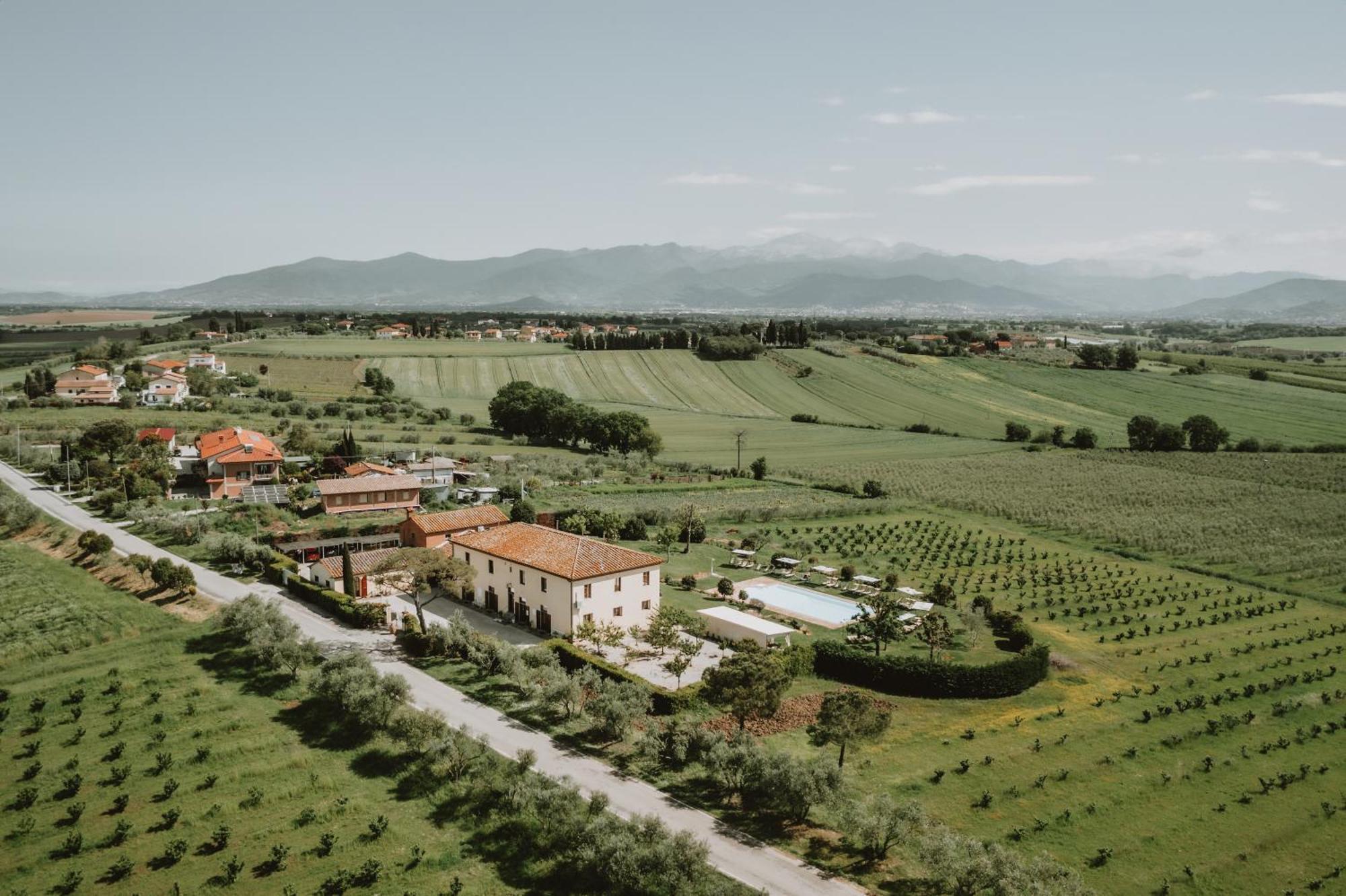 Podere Il Belvedere Su Cortona Castiglion Fiorentino Luaran gambar