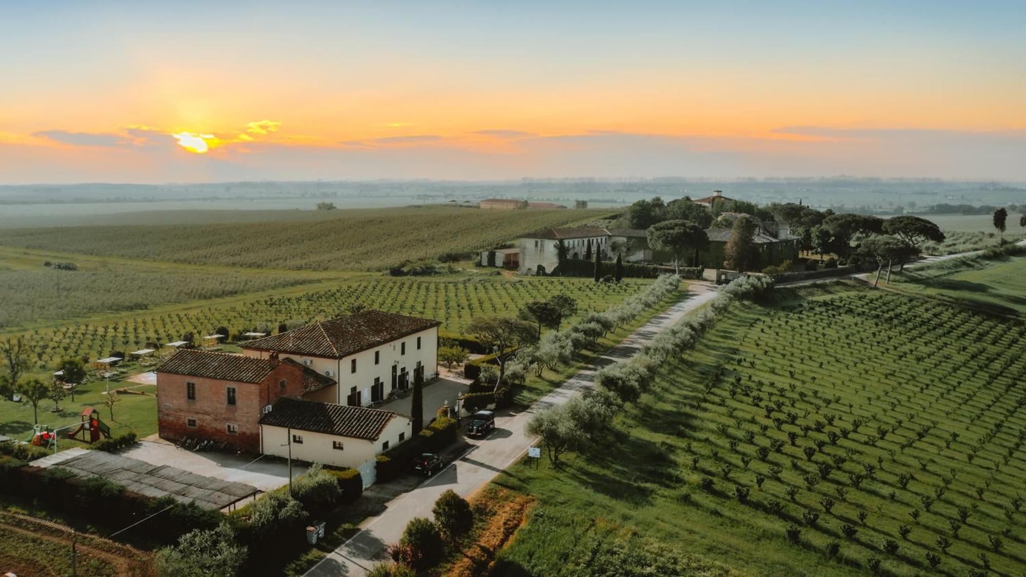 Podere Il Belvedere Su Cortona Castiglion Fiorentino Luaran gambar