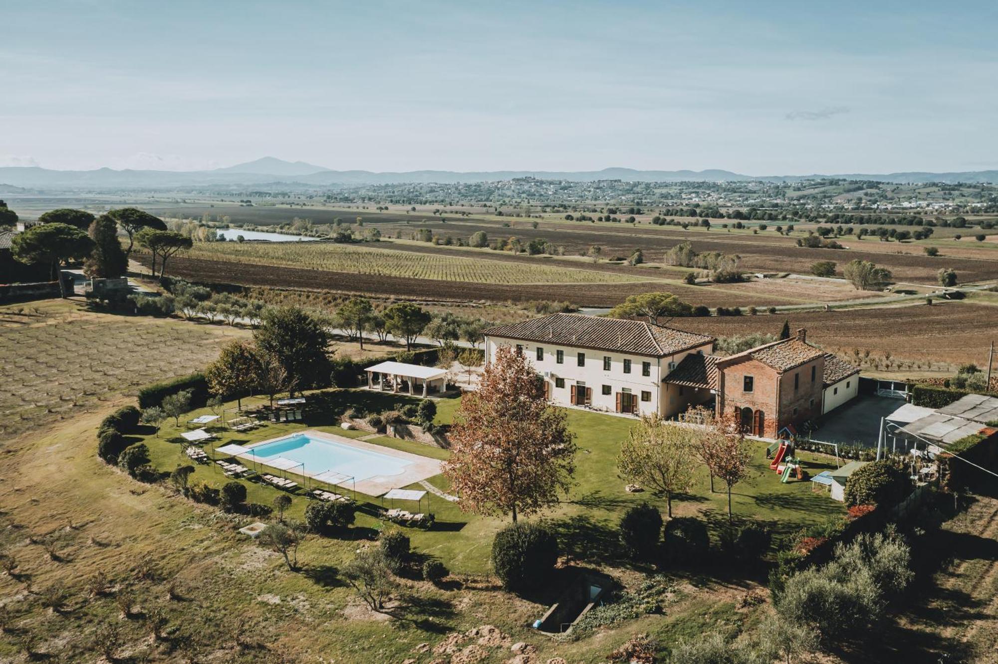 Podere Il Belvedere Su Cortona Castiglion Fiorentino Luaran gambar