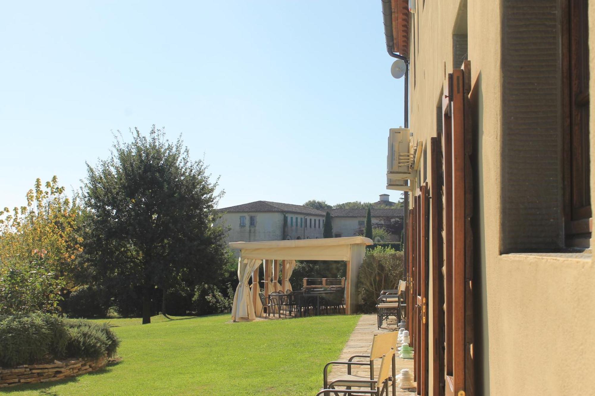 Podere Il Belvedere Su Cortona Castiglion Fiorentino Luaran gambar