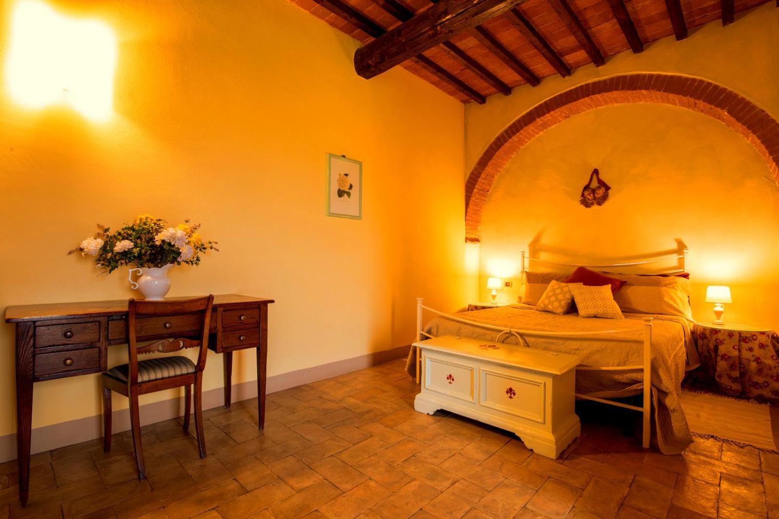 Podere Il Belvedere Su Cortona Castiglion Fiorentino Bilik gambar